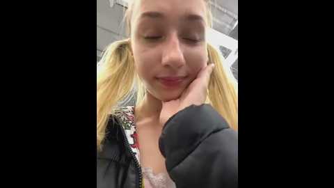 lia__love @ stripchat on 20250608
