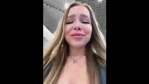 Media: liza_risky Stripchat 2025-06-08 10:47:00
