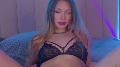 Media: violaflirt Stripchat 2025-06-08 12:03:00