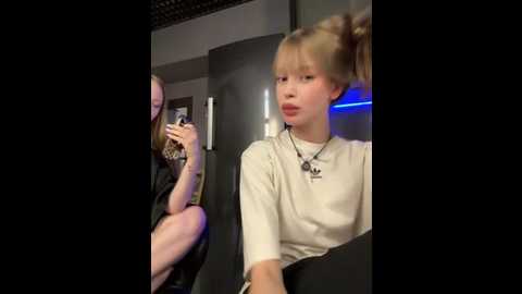 bellasecrett @ stripchat on 20250610
