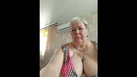 effectfiona @ stripchat on 20250610