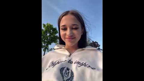 Media: juice_bunny Stripchat 2025-06-10 17:50:00