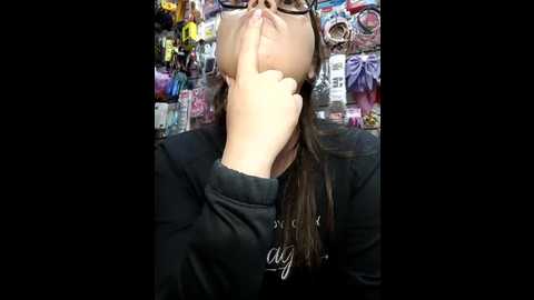 vale_saenzz @ stripchat on 20250610