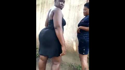 Media: xtra_bootie Stripchat 2025-06-10 08:01:00
