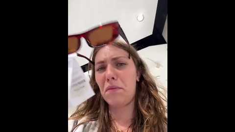 Media: mariid Stripchat 2025-06-11 09:14:00