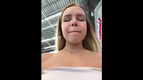liza_risky @ stripchat on 20250612