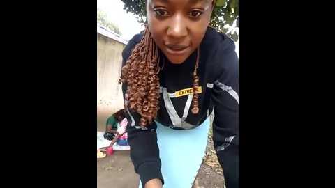 Media: xtra_bootie Stripchat 2025-06-12 07:36:00