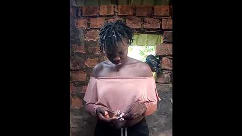 Media: black_juicy24 Stripchat 2025-06-13 12:44:00