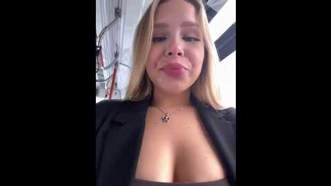 Media: liza_risky Stripchat 2025-06-13 10:18:00