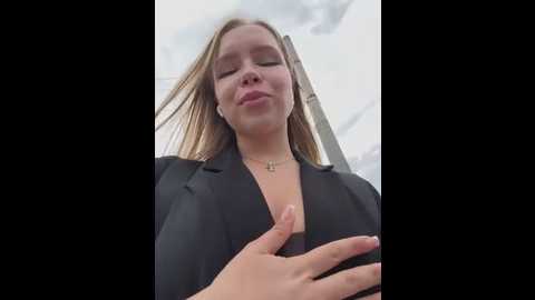 Media: liza_risky Stripchat 2025-06-13 12:45:00