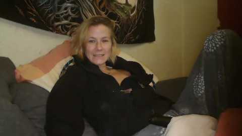 yola181 @ stripchat on 20250614