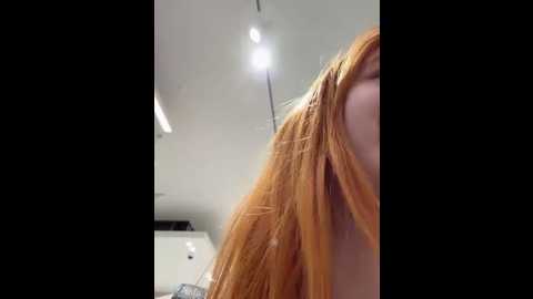 Media: foxy_heart Stripchat 2025-06-15 03:15:00