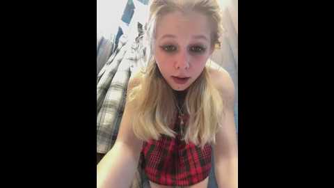 julie_bae @ stripchat on 20250615