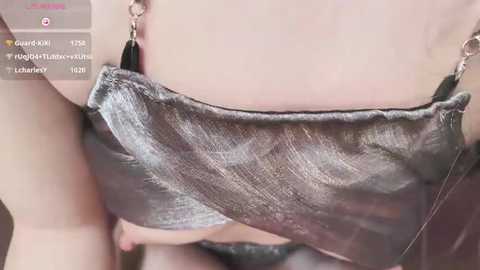 Media: kiki__2025 Stripchat 2025-06-15 16:38:00