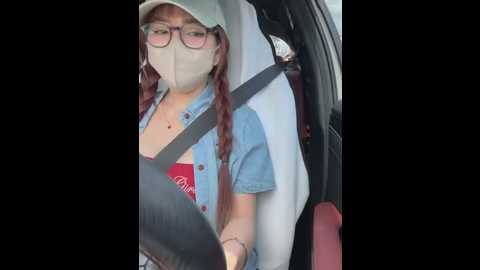 linh_2004 @ stripchat on 20250615