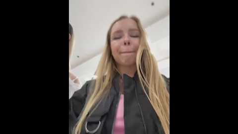 liza_risky @ stripchat on 20250615