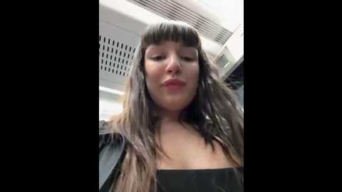 Media: sophie_avory Stripchat 2025-06-15 19:43:00