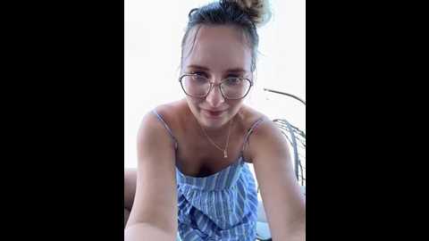 the_snowwhitee @ stripchat on 20250615