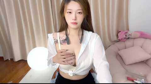yiyi5588 @ stripchat on 20250615