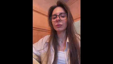 Media: kittycarrol Stripchat 2025-06-16 10:09:00
