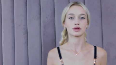 Media: kristinadane Stripchat 2025-06-16 06:26:00