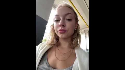 Media: melissa_grr Stripchat 2025-06-16 05:50:00