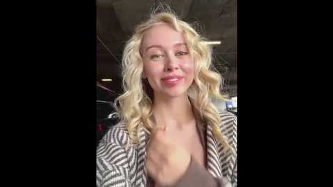 aleksa_qt @ stripchat on 20250617