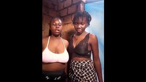 Media: black_juicy24 Stripchat 2025-06-17 04:44:00