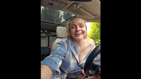 bondgirl_013 @ stripchat on 20250617