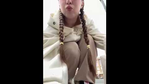 Media: cuteperseon Stripchat 2025-06-17 15:20:00