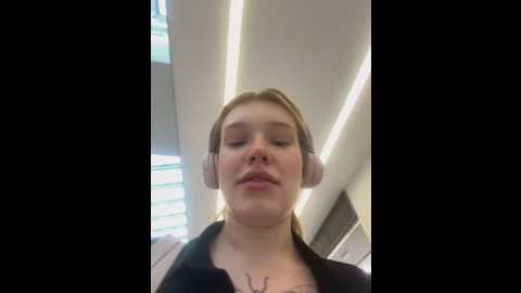 honey___hot @ stripchat on 20250617