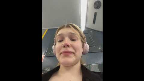 honey___hot @ stripchat on 20250617