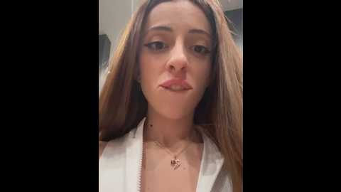 yesmoree @ stripchat on 20250617