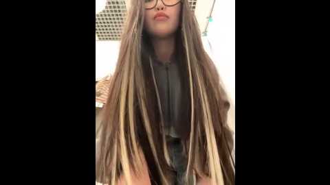 Media: aiko_yumi Stripchat 2025-06-18 16:14:00