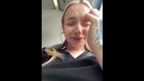 Media: baby_tiny Stripchat 2025-06-18 13:14:00