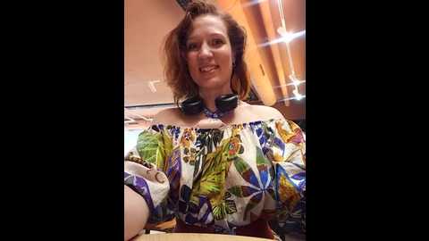 Media: exhibitionsplit Stripchat 2025-06-18 11:42:00