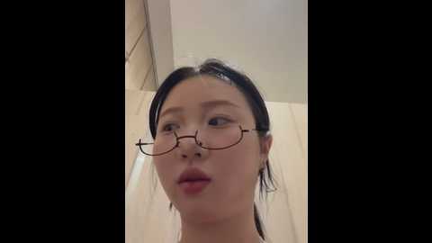 Media: kexin_xin Stripchat 2025-06-18 01:44:00
