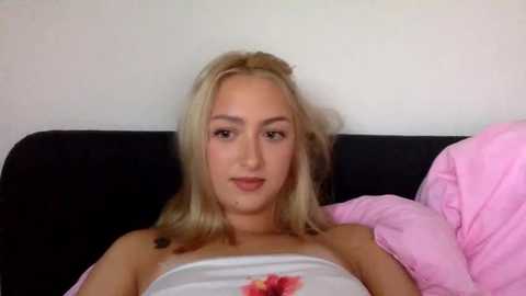 kitty_swetty @ stripchat on 20250618