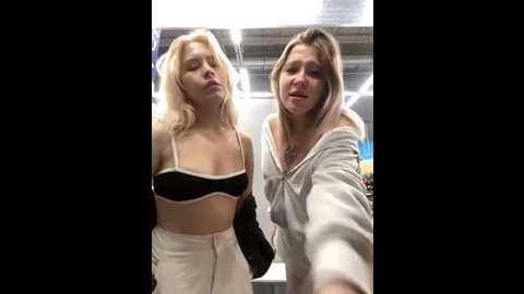 littlebitchesss @ stripchat on 20250618