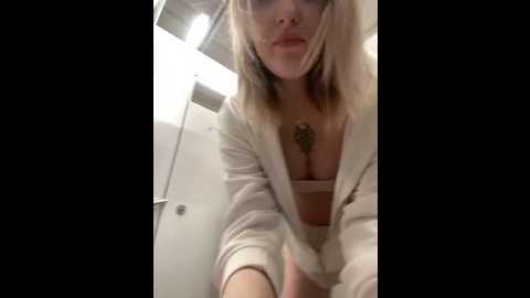 littlebitchesss @ stripchat on 20250618