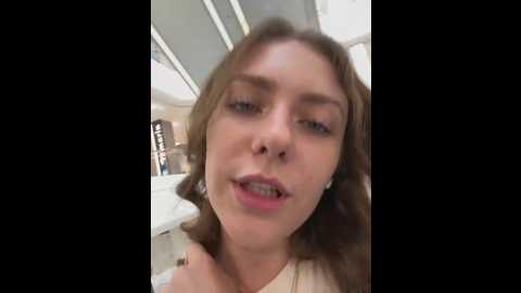 Media: mariid Stripchat 2025-06-18 10:19:00