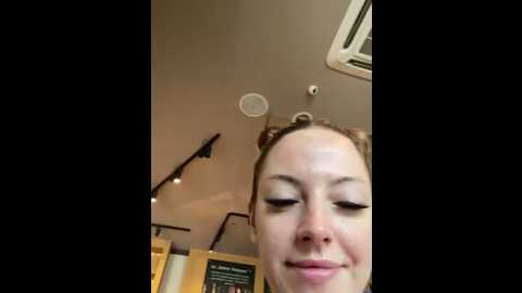 Media: sandra_jo Stripchat 2025-06-18 08:45:00