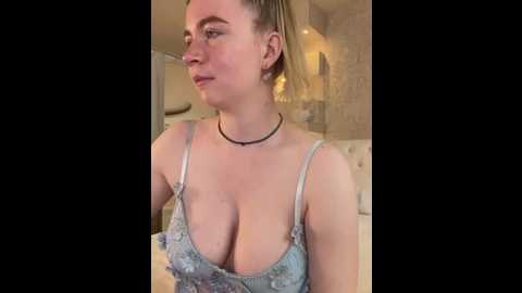 Media: uni_chloe Stripchat 2025-06-18 22:51:00