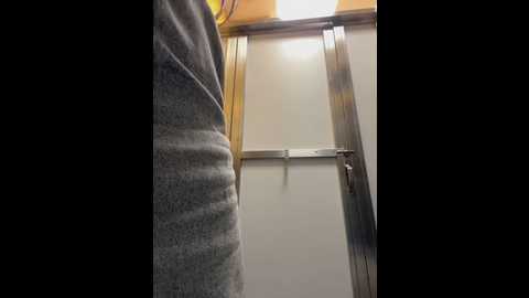 Media: chloe__moon Stripchat 2025-06-19 19:14:00