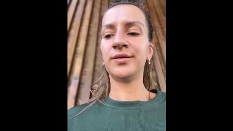 Media: evvamur Stripchat 2025-06-19 02:01:00