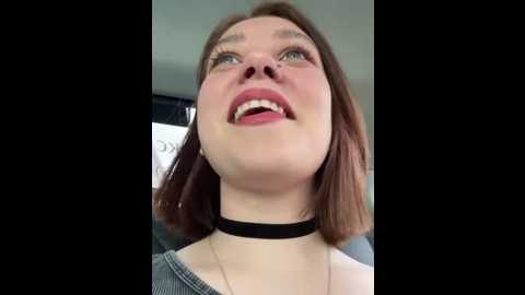 Media: lucy_joy Stripchat 2025-06-19 11:22:00
