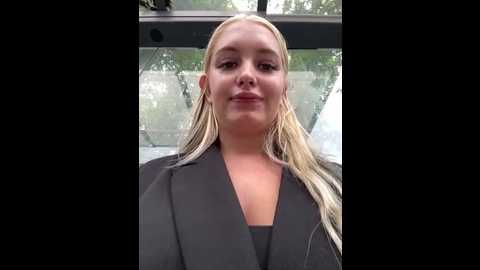Media: milkyy_wway Stripchat 2025-06-19 07:59:00