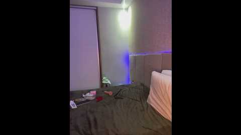 Media: rafaellaz Stripchat 2025-06-19 00:10:00