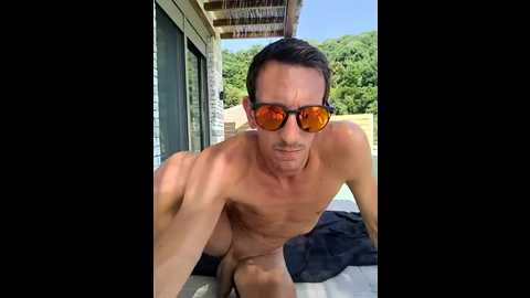 Media: secret_couple_ Stripchat 2025-06-19 13:32:00