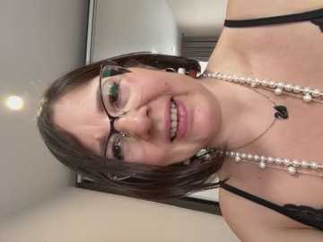 b_bonya_m @ stripchat on 20250620